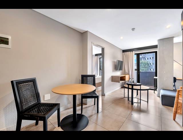 1 BEDROOM APARTMENT FOR SALE IN SANDOWN